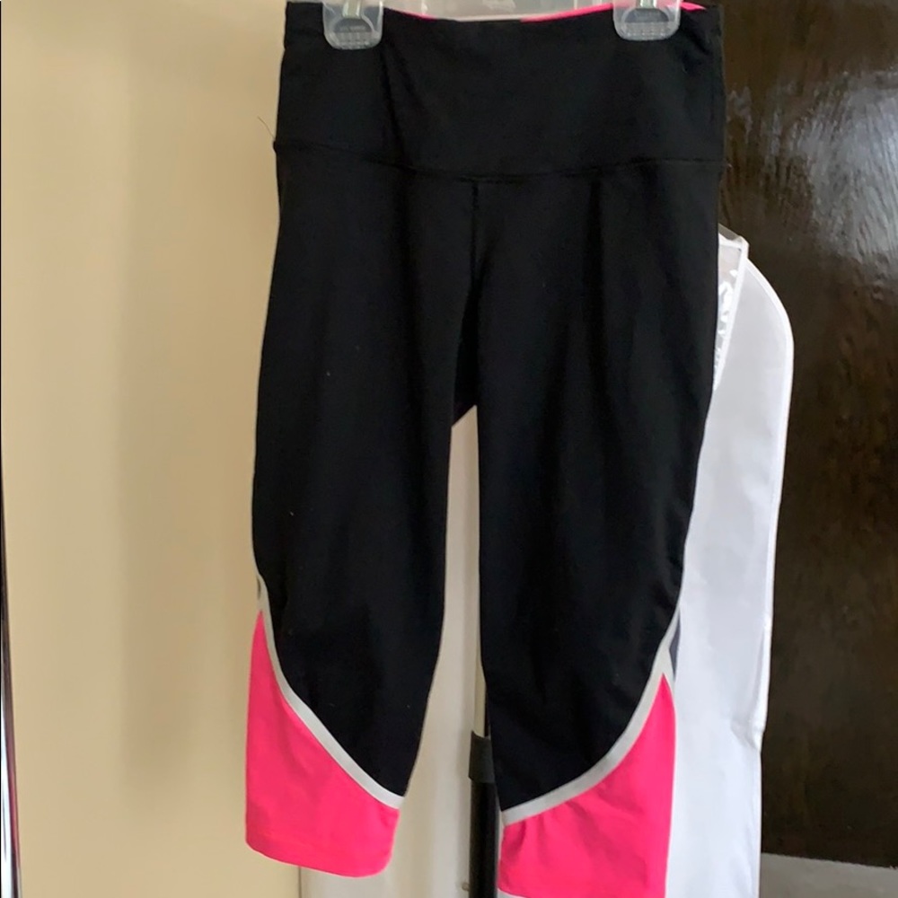 Victoria’s Secret leggings